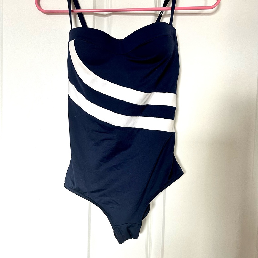 Beautiful Huit 8 one piece swimsuit navy blue with white stripes 34B bra size